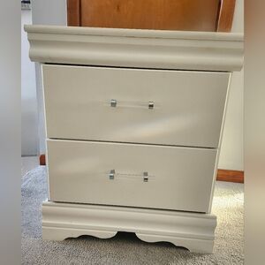 White 2-Drawer Nightstand - Classic Home Storage (used)